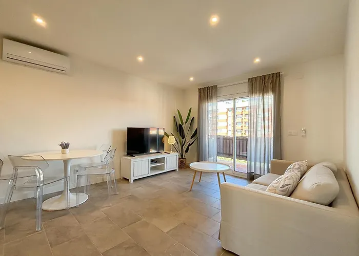 Clauhomes Suite Center